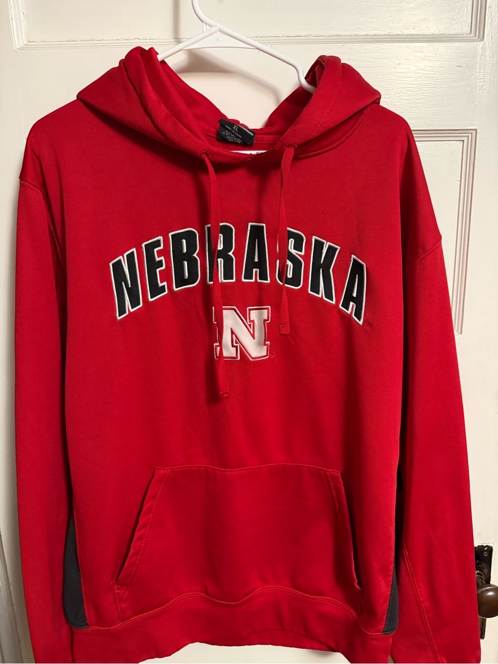 Men’s Colosseum Red Nebraska Hoodie Sweatshirt